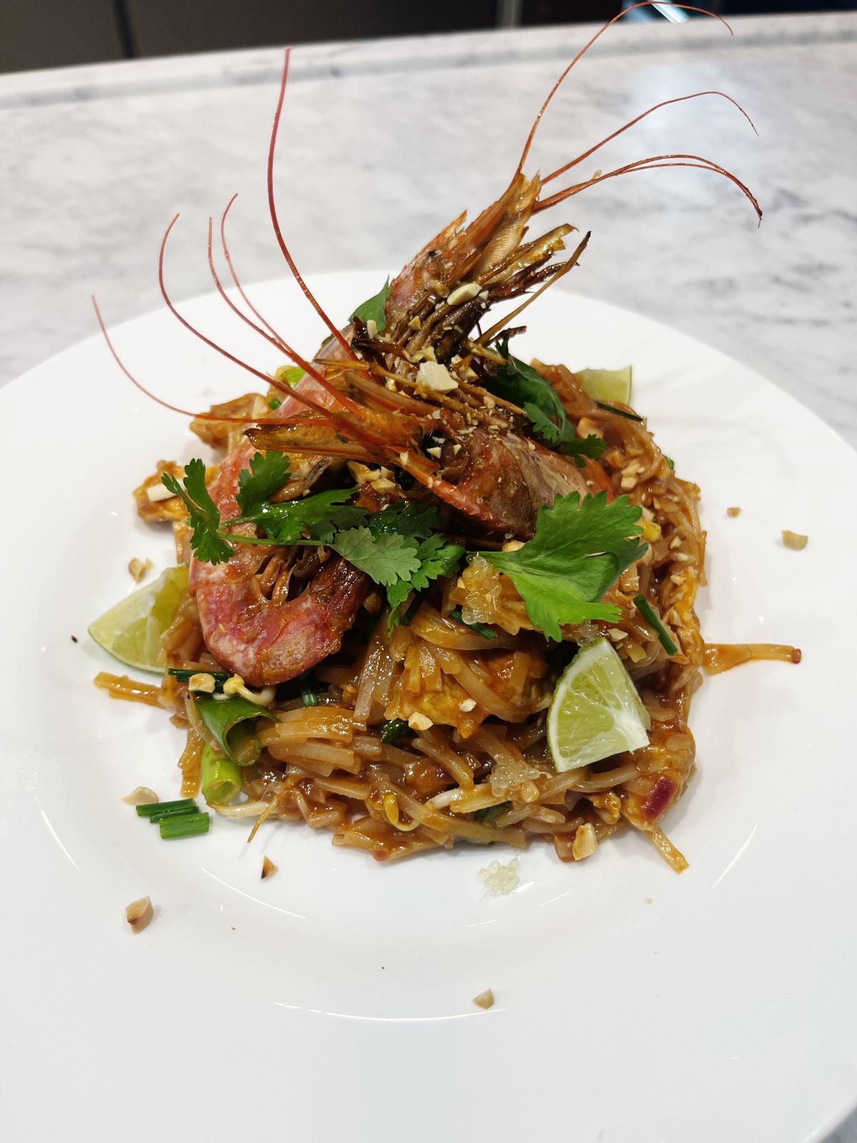 Pad Thai with prawns, lime and crushed peanuts